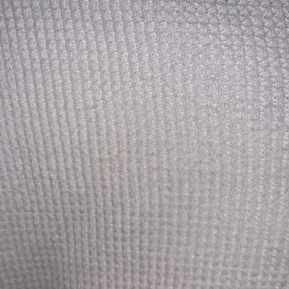 White Waffle Long Sleeve Hooded Crop Top - Picture 4 of 4